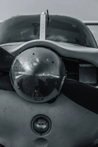 Uçağın pervanesi.