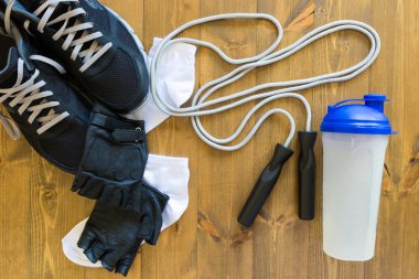 Tüm spor salonunda egzersiz için gerekli