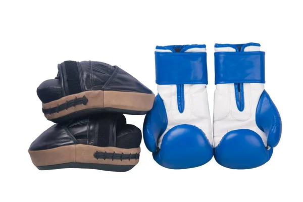 Gros Plan Pattes Entraînement Gants Sport Boxe Sur Fond Blanc — Photo