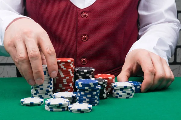 Eine Große Anzahl Von Mehrfarbigen Chips Für Das Spielen Casino — Stockfoto