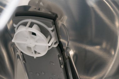 Bulaşıkçı su kaynağı elementi, yakın plan.