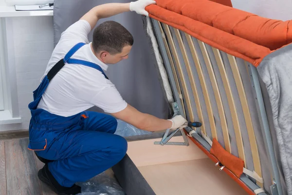 Master Sofa Bed Maintenance Repairs Mechanisms Storage Box — Fotografia de Stock