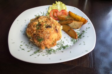 patates kızartması ile ızgara et