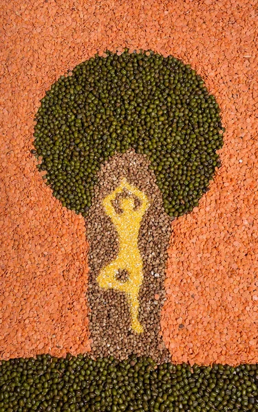 Ağaç adam silüeti şeklinde kuru tahıl topluluğu