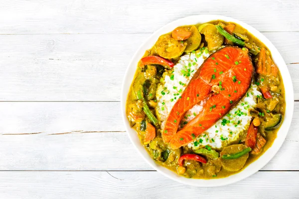 Fried steak of red fish with rice and homemade curry — Stock Image Fried steak of red fish with rice and homemade curry Stock Image