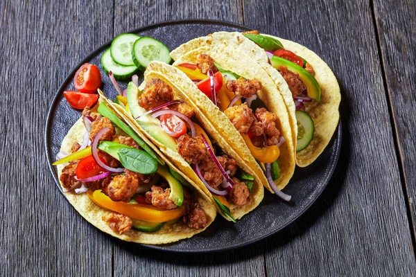 Chicken Street Mais Tacos Mit Gemüse Und Salsa — Stockfoto