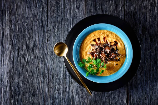 Pumpkin Soup Roasted Pumpkin Puree Wild Mushrooms Broth Topped Sesame — Stock Photo, Image