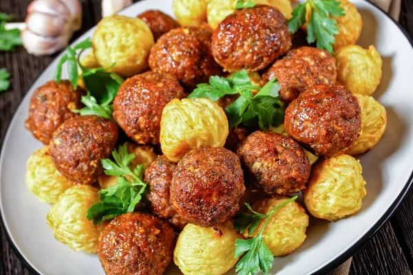 Italian Meatballs Ground Beef Pork Pasta Balls Served Plate Cutlery — Stock Photo, Image