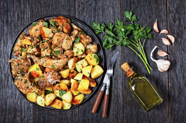 Conejo Ajillo Coelho Assado Com Batatas Alho Vinho Branco Sal — Fotografia de Stock