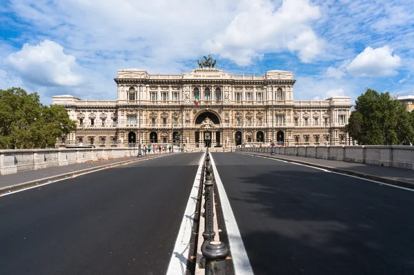 Adalet Sarayı Roma'da temyiz