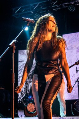 Teatro Vorterix 'de Modernos' u yener. Charly Garcia 'nın grubu Arjantinli müzisyenin 74. yaş gününü kutluyor (21 Ekim 2025).