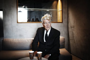 KIEV, UKRAINE - NOV 17, 2017: Amerikalı film yapımcısı David Lynch 'in basın toplantısı. 