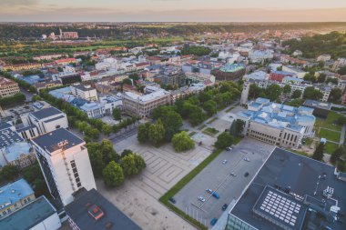 Yaz günbatımı Kaunas, Litvanya
