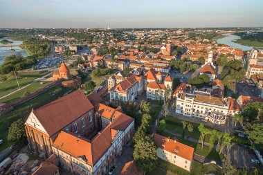 Yaz günbatımı Kaunas, Litvanya