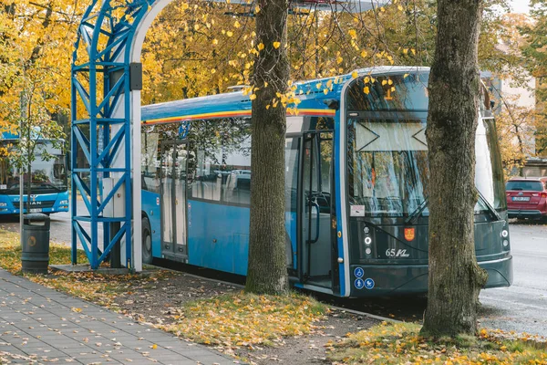 Klaipeda Lituânia Outubro 2020 Carregamento Ônibus Elétrico Estação Rodoviária Klaipeda — Fotografia de Stock