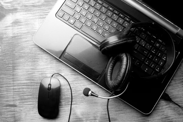 Ofis Masaları dizüstü bilgisayar, kahve fincanı, p en iyi Üstten Görünüm