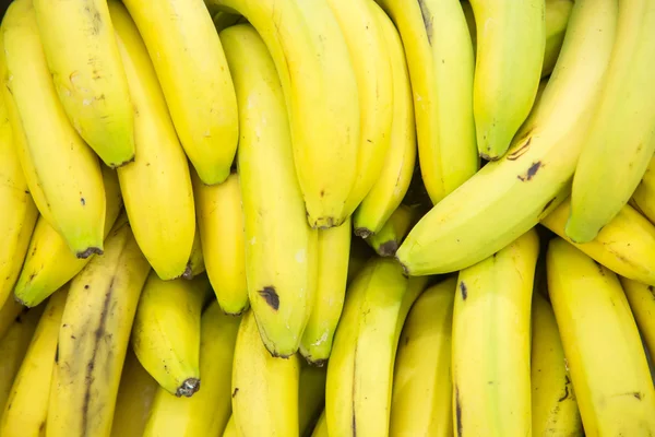 Muz bir mağaza raf bulunmaktadır 