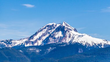 Doğal yaz dağ manzaraları Kanada hiking