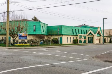 BEYAZ ROCK, CANADA - 13 NİSAN 2020: St Johns Presbyterian Kilisesi.