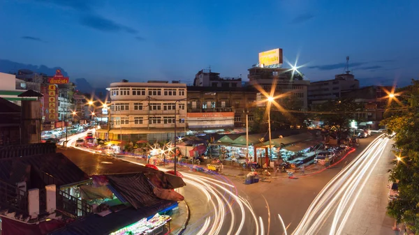 Chiangmai, Tayland - 23 Eylül: Popüler turizm gıda ve ziyaret Çin Warorot pazara yerel meyve Pazar. 23 Eylül 2013 Chiang Mai, Tayland.