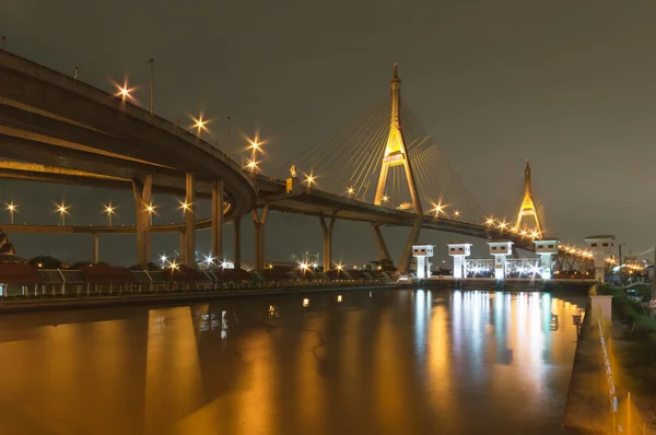 Мост Пумибол Известный Промышленный Кольцевой Мост Сумерках Бангкок Таиланд — стоковое фото
