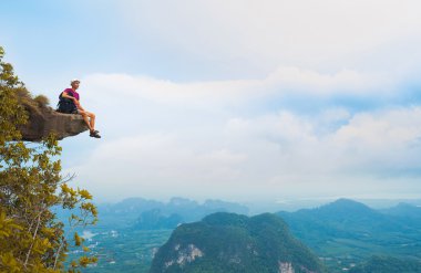 Dağ tepesinde seyahat 