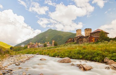Ushguli - Avrupa'nın en yüksek yerleşim Köyü