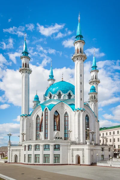 Masjid Kazan di bawah langit biru Stok Foto