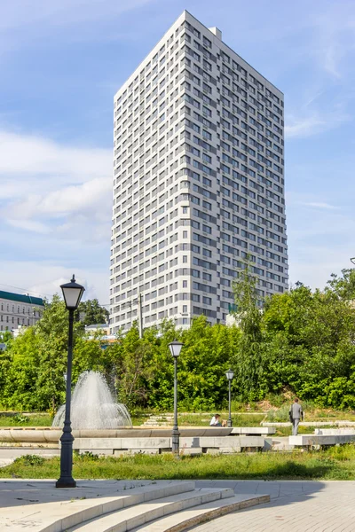 Yeni akut açı bina