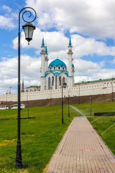 Dinding Kazan kremlin dan Masjid Kul Sharif — Stok Foto