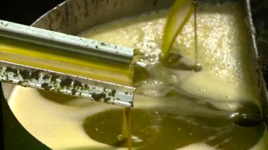 eski tesisi hayvanlar için yem üretimi için