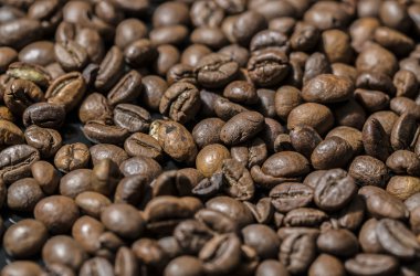 Siyah kahve çekirdekleri