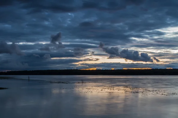 नदीवर सूर्योदय — स्टॉक फोटो, इमेज