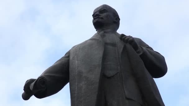 Monument van lenin — Stockvideo