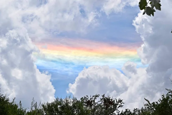 Ondersteboven van de regenboog — Stockfoto