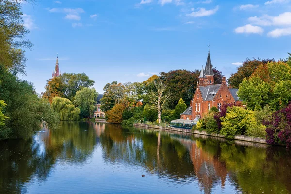 Minnerwater park. Bruges, Belçika