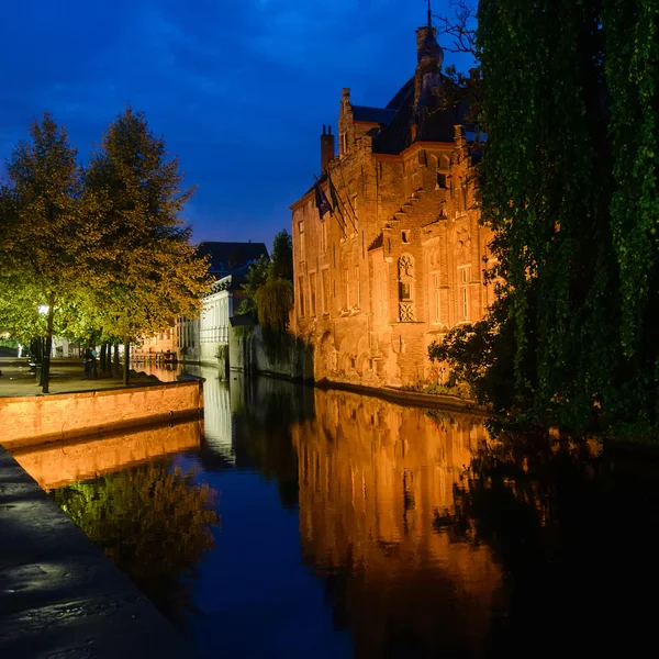Vedere la canale în Bruges, Belgia — Fotografie, imagine de stoc