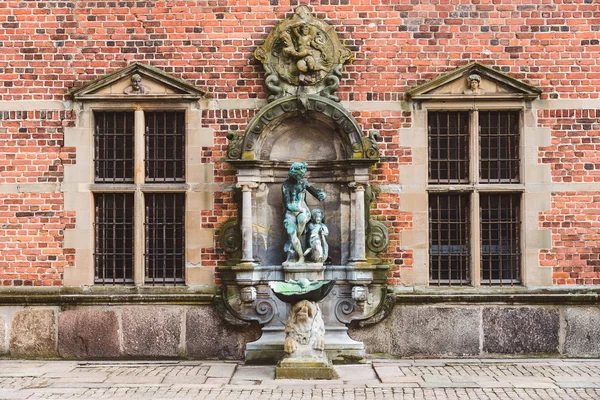 Binnenerf van kasteel Frederiksborg — Stockfoto