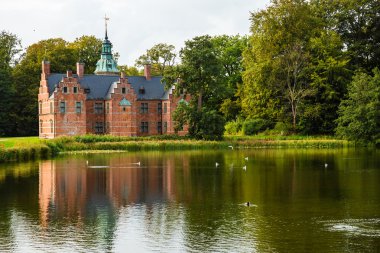 Hamam Frederiksborg yuvası Park üzerine