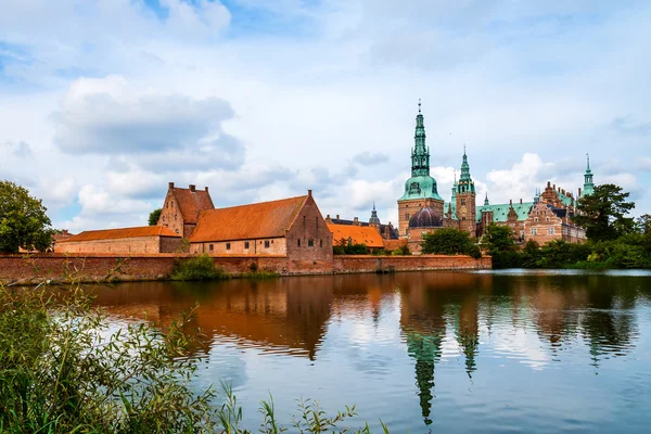 Castelo de Frederiksborg em Copenhaga, Dinamarca — Fotografia de Stock