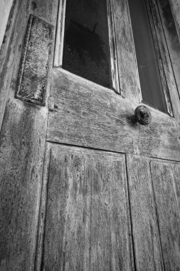 Siyah beyaz görüntü bir kapı ve kapı kolu