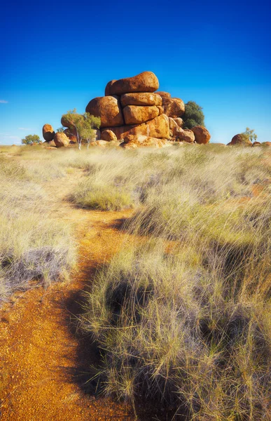 Murmeln der Teufel im australischen Outback — Stockfoto