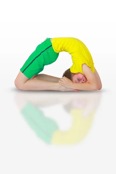 Dhanurasana yoga niño — Foto de Stock