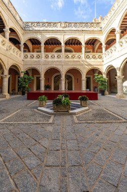 Gotik ve Arap unsurları olan muhteşem bir kale, Castillo de Luna, Şehir Sarayı Castillo de Luna, Rota, Cdiz, Endülüs, İspanya.