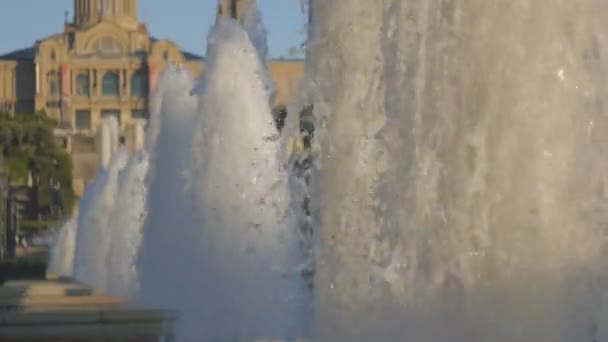 Chorros de fuente en Montjuic — Vídeo de stock