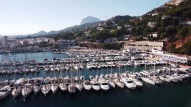 Yat limanının hava görüntüsü