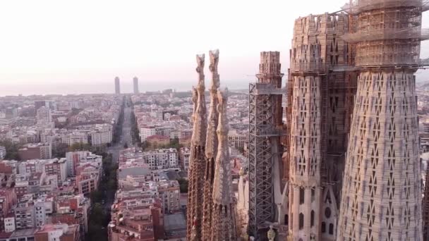 View of Sagrada Familia from the air. — Stock Video