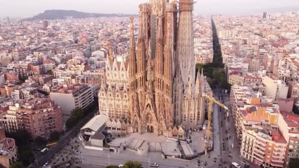 Άποψη της Sagrada Familia από τον αέρα. — Αρχείο Βίντεο