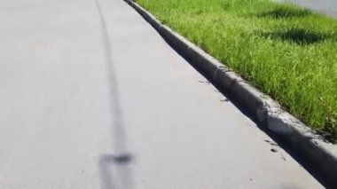 Asfalt yolu kapanıyor. Yukarıdan görünüm