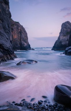 Sahilde güzel bir gün batımı
